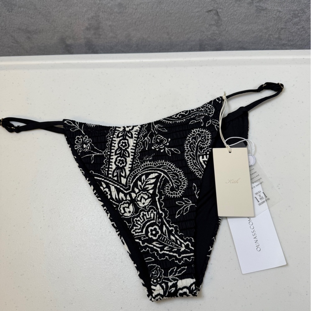 Kith Bikini Bottoms Paisley Tova Adjustable Bottom Black Size XL Bandana New - Picture 1 of 6